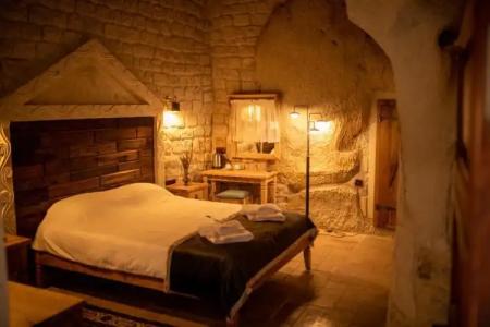 Pome Granate Cave - 29