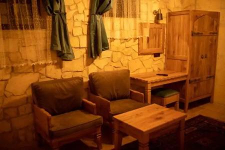 Pome Granate Cave - 25