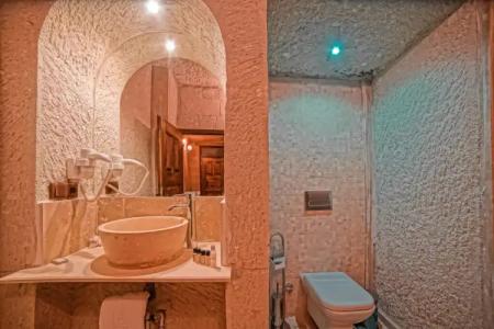 Zeus Cave Suites - 89