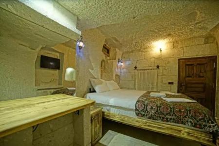 Zeus Cave Suites - 64