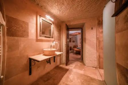 Zeus Cave Suites - 98