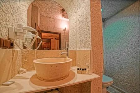 Zeus Cave Suites - 92