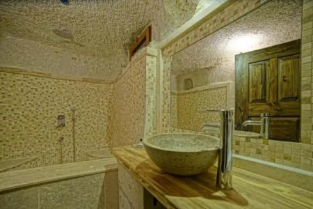 Zeus Cave Suites - 80