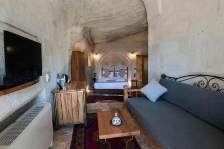 Sarnich Cave Suites - 75