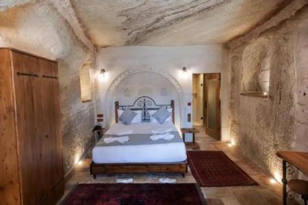 Sarnich Cave Suites - 74