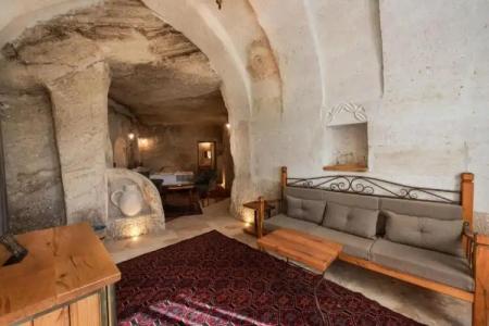 Sarnich Cave Suites - 104