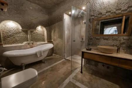 Sarnich Cave Suites - 105