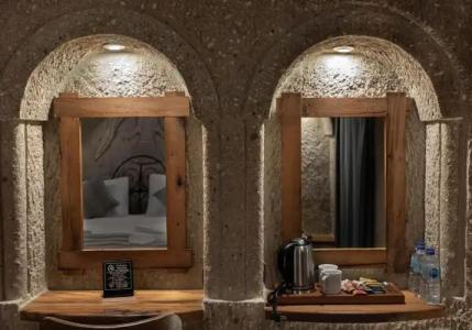 Sarnich Cave Suites - 73