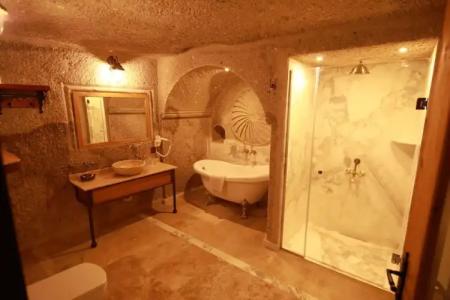 Sarnich Cave Suites - 128