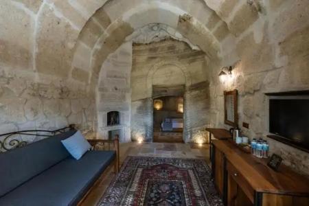 Sarnich Cave Suites - 89