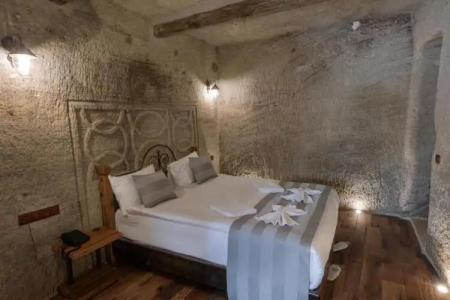 Sarnich Cave Suites - 100