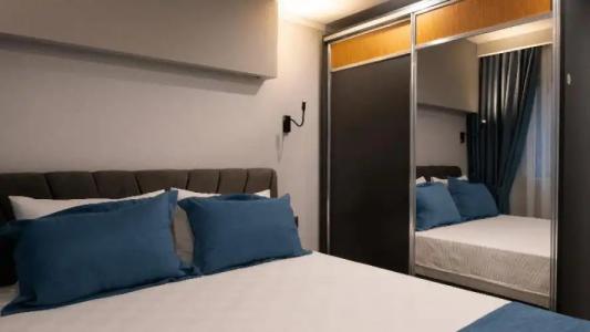 OPERA SUITES Apart - 64