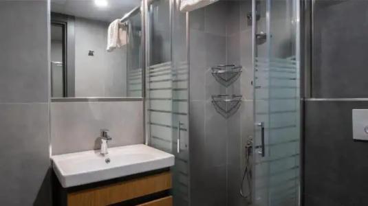 OPERA SUITES Apart - 97