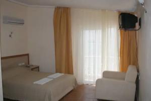 Vienna Apart, Antalya