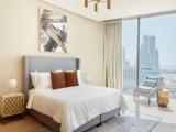 4 Bedrooms Apartment