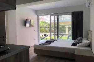 Red Luxury Aqua Apart-hotel