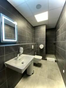 Space Night Capsule Hostel - 15