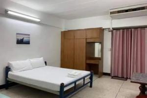 โชคชัยแมนชั่น บางบัวทอง Hostel, Nonthaburi