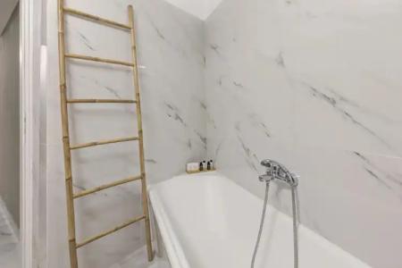 Athens Warehouse Boutique & Suites - 5