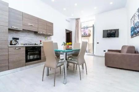 Palazzo Settembrini 49 - 50