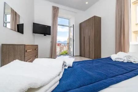 Palazzo Settembrini 49 - 55