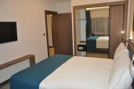 GOLAZ SUIT OTEL - 64