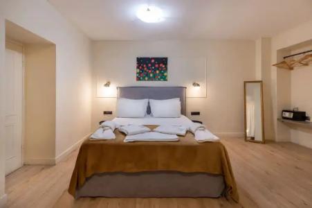 Plaka Arch Suites - 21