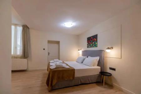 Plaka Arch Suites - 17