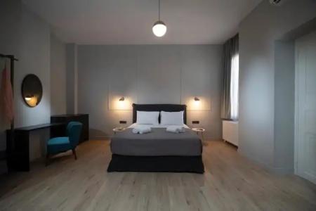 Plaka Arch Suites - 39