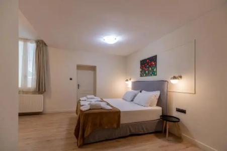 Plaka Arch Suites - 33