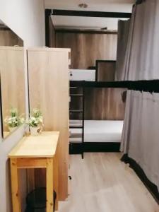 White House Hostel - 22