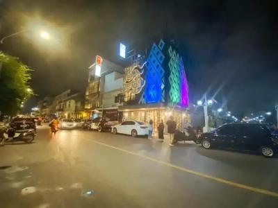YAKTHAI POSHTEL - 15