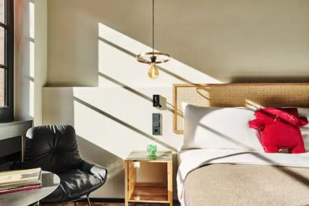 hood house - 48