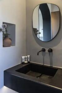 Nimbus Santorini - 10