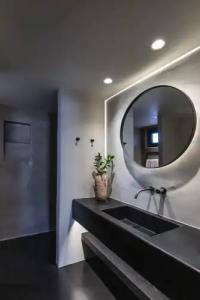 Nimbus Santorini - 9