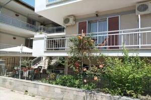 Vanta Studio, Limenas