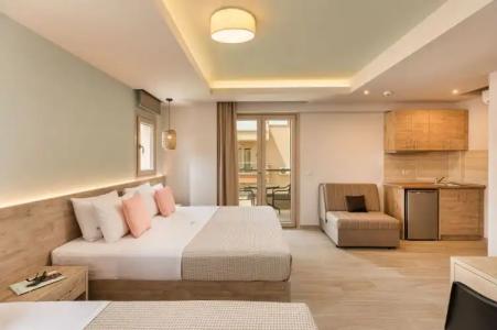 Makris Luxury Rooms - 33