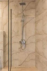 Makris Luxury Rooms - 9