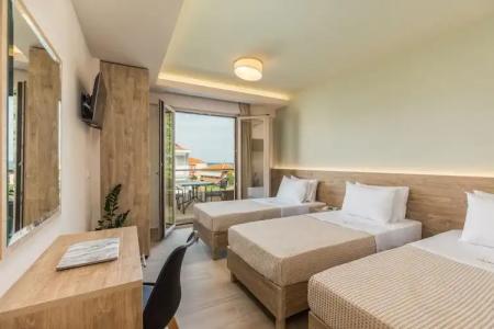Makris Luxury Rooms - 3