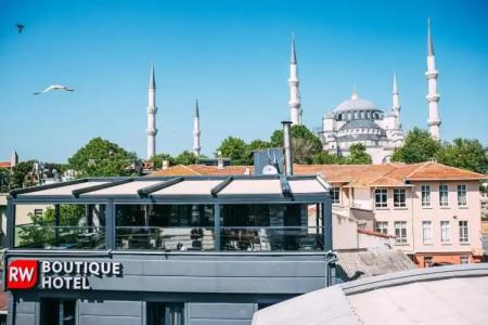 RW BOUTIQUE - 9