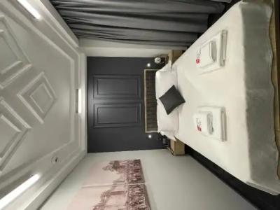 RW BOUTIQUE - 43