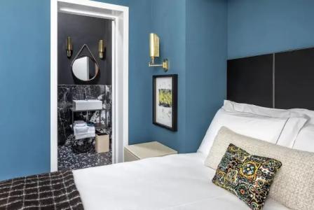 4F Boutique Florence - 13