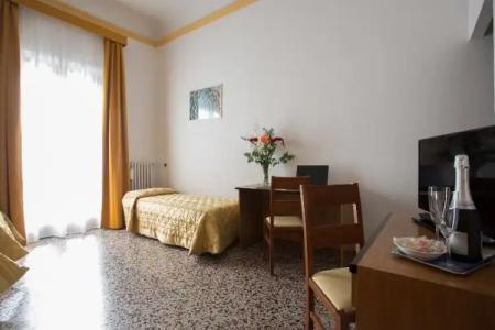 4F Boutique Florence - 27