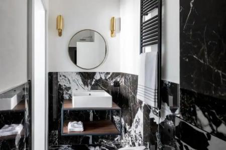 4F Boutique Florence - 10