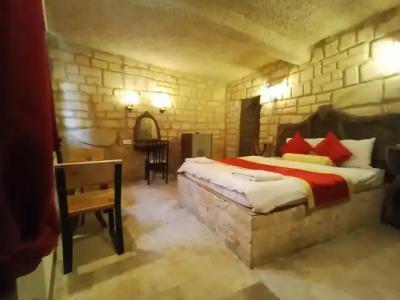 stone age cappadocia - 55