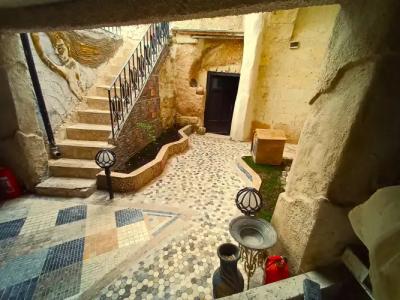 stone age cappadocia - 1