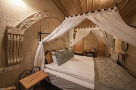 Luxury Cratus Stone Palace - 92