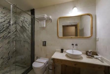 Luxury Cratus Stone Palace - 73