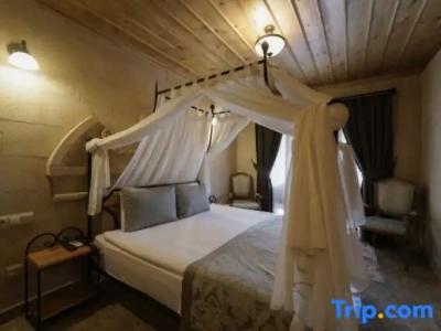 Luxury Cratus Stone Palace - 85