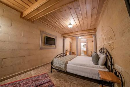 Luxury Cratus Stone Palace - 59